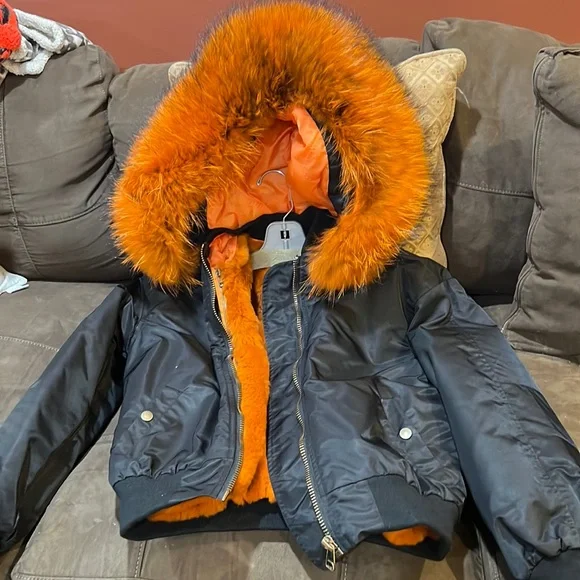 Bomber - Picture 1 of 1